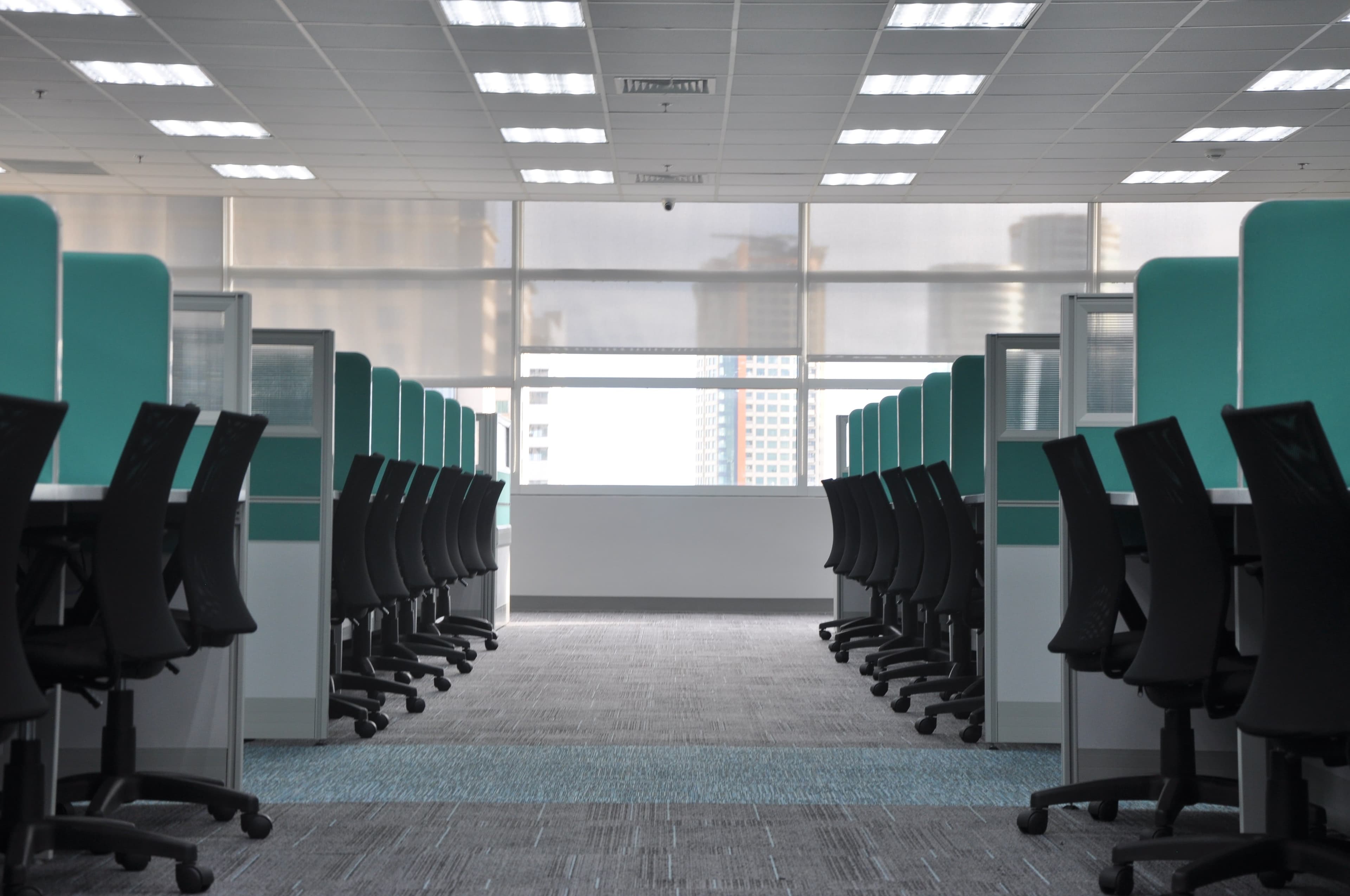 More Companies Head Back to the Office While Employees Demand Hybrid Work