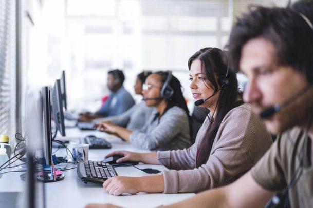 Top 10 Call Center Headsets Agents Will Love (Backed by Amazon Reviews)