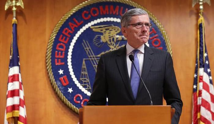 Amid Fierce Mobile Competition, FCC Will Auction Wireless Spectrum